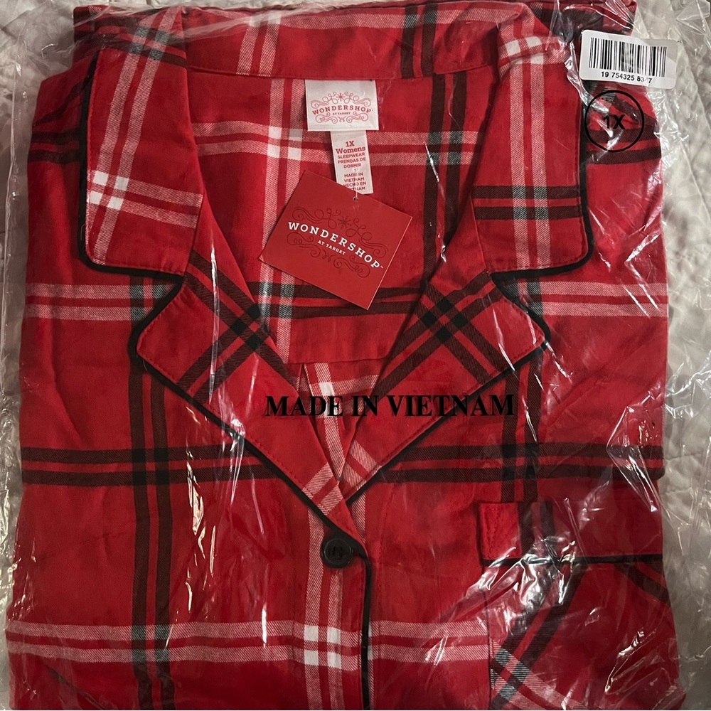 Wondershop Holiday Red Plaid Lightweight Flannel 2pc Pajama Set Size 1X New!